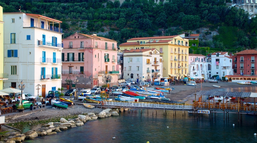 Marina Grande featuring a coastal town
