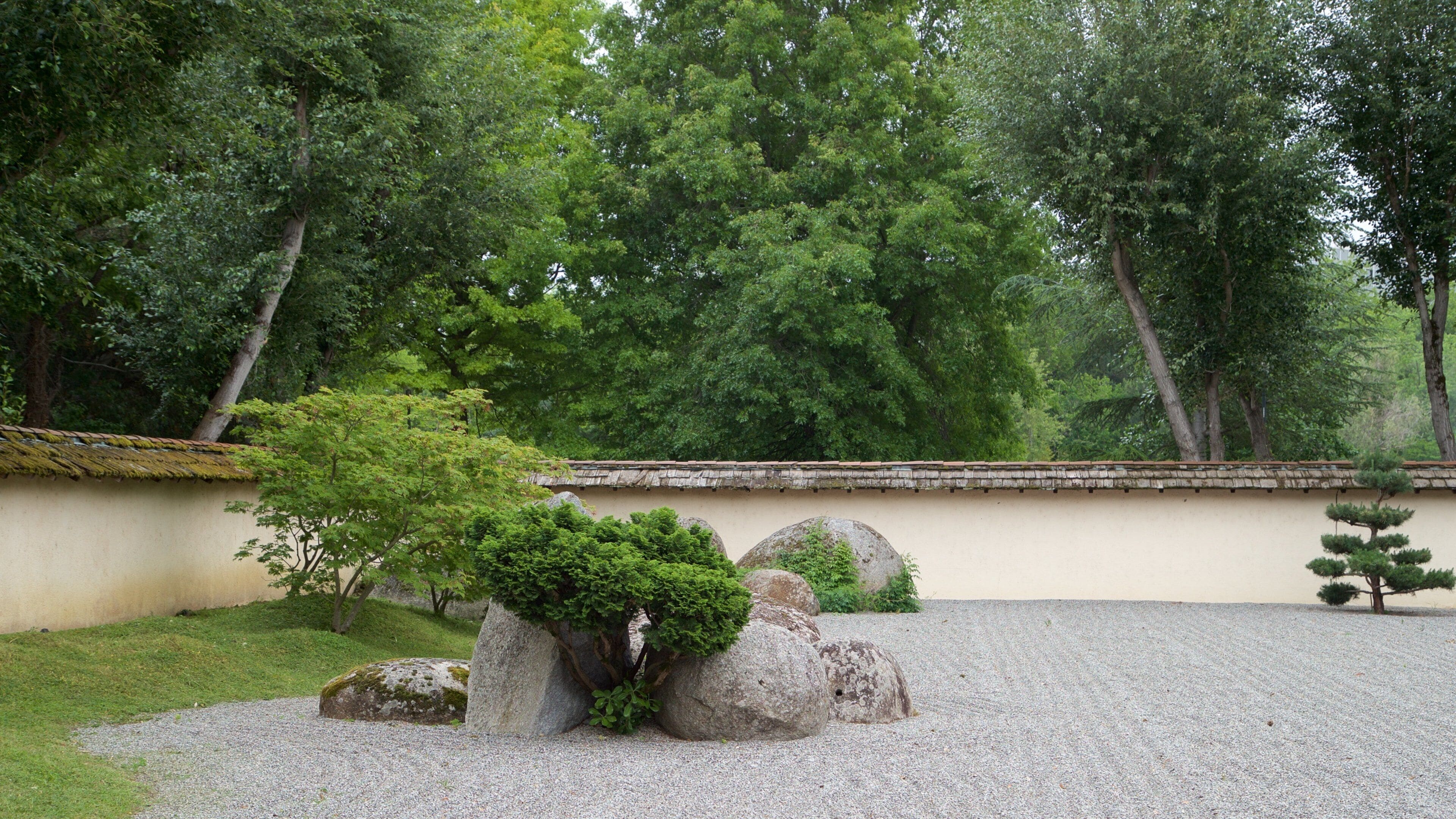 Japanese Garden Toulouse featuring a park