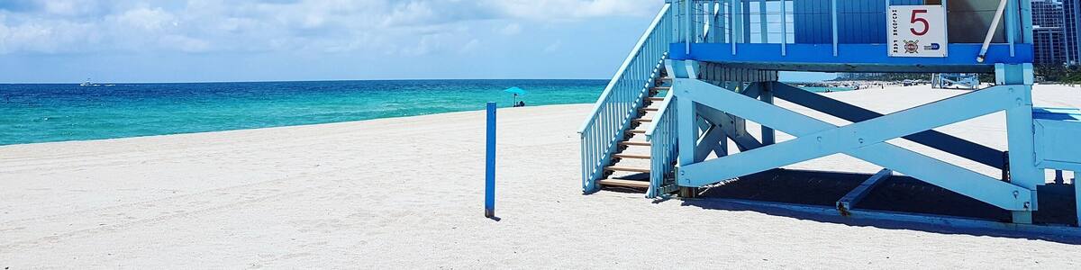 Haulover Beach Park is one of the quietest beaches in Miami. Near the pier are the blue life guard houses. Climb up one of the vacant ones and take soak in the view. #BVSBlue