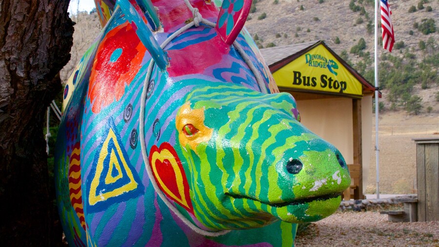 Dinosaur Ridge featuring outdoor art