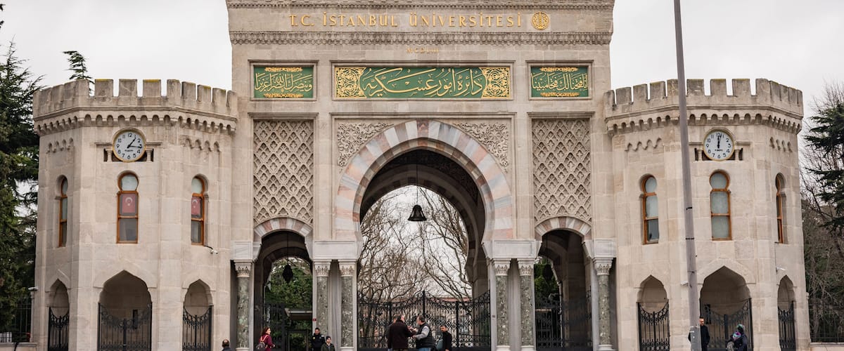 Beyazit Square showing heritage elements