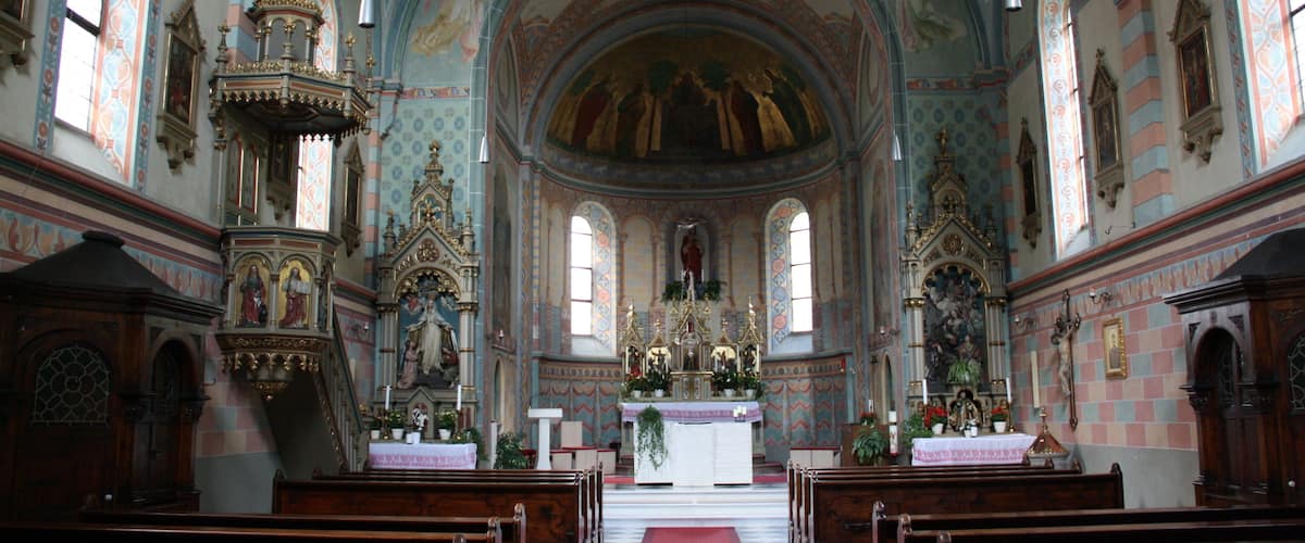 Italy, South Tyrol, Franzensfeste. The Parish church âSacred Heart of Jesusââ built in 1899 in neo-Romanesque style on plan of Franz von Neumann and under the direction of Josef Huber. On the occasion of the centenary were brought to light the frescoes representing the birth and the resurrection of Christ.