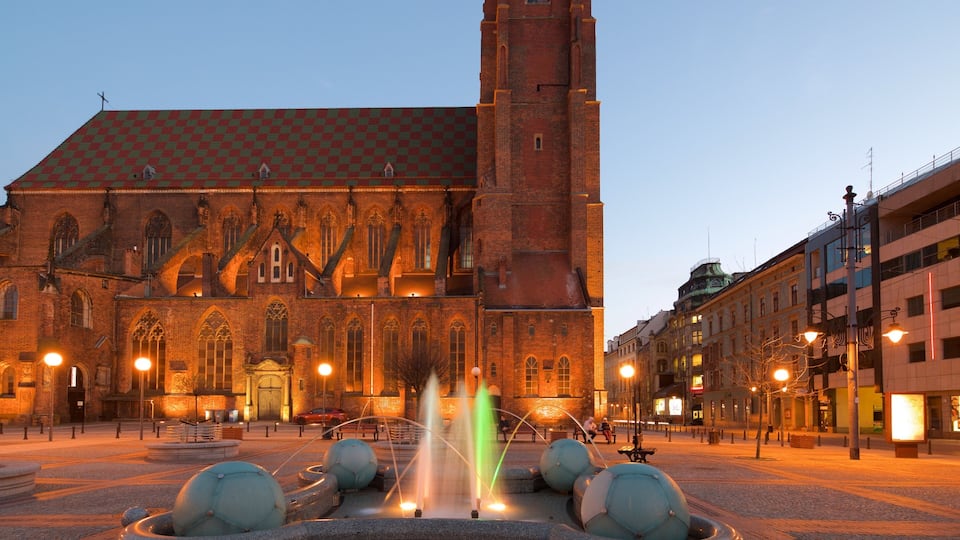 St. Mary Magdalene Church featuring night scenes and a fountain