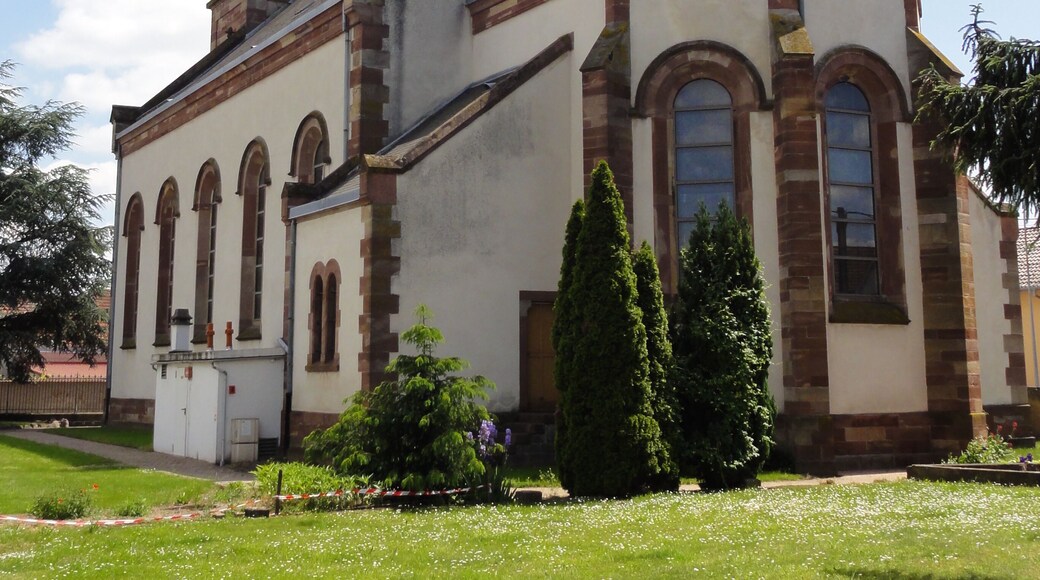 This building is indexed in the Base Mérimée, a database of architectural heritage maintained by the French Ministry of Culture, under the reference IA67011176 .