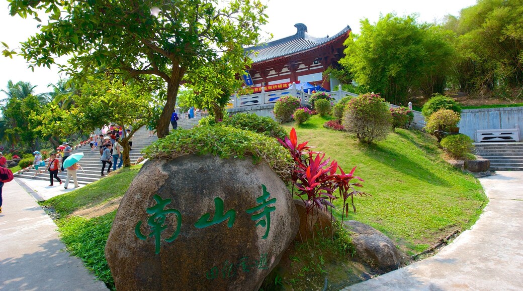Nanshan Temple som omfatter en have