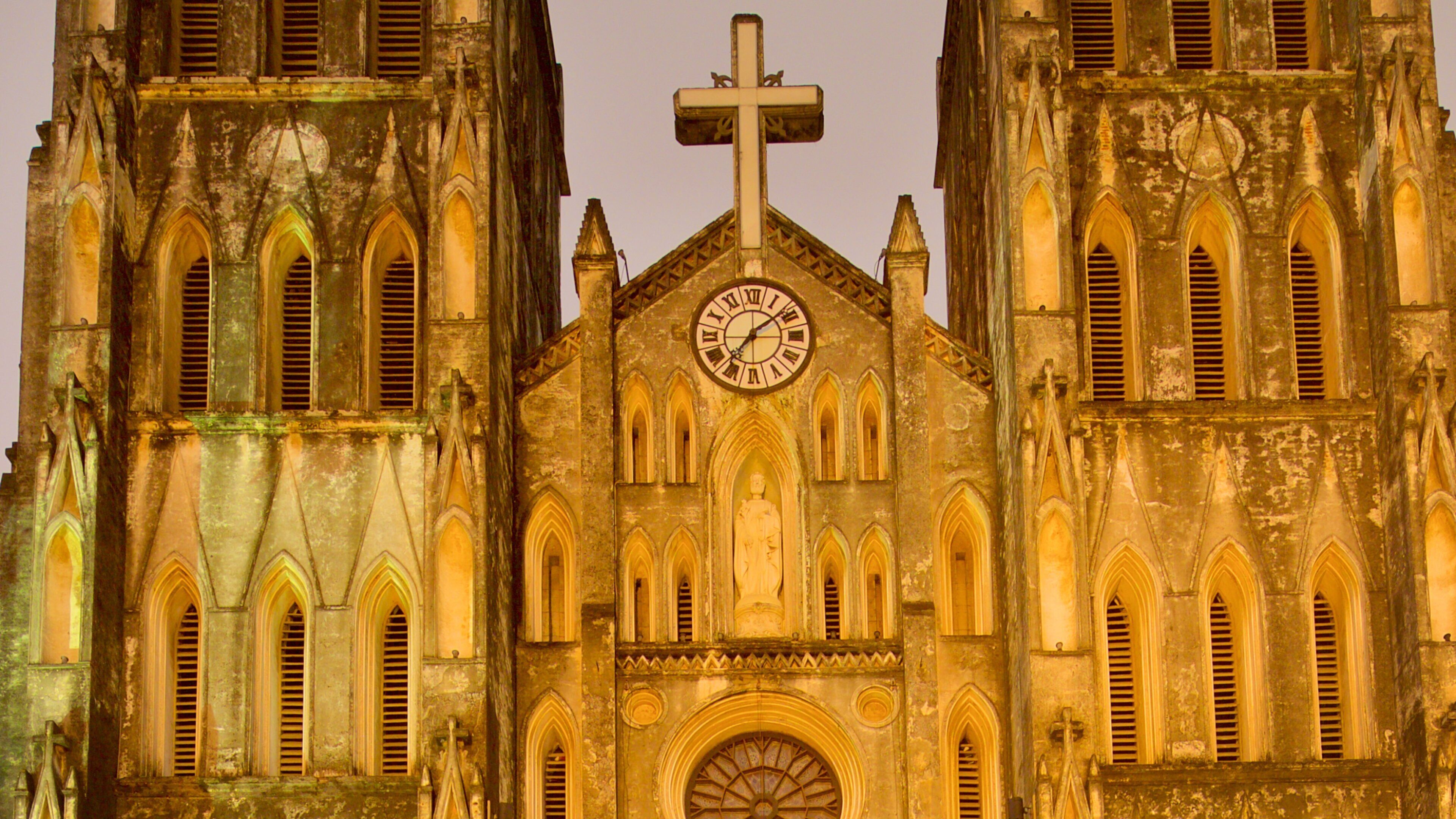 St.-Joseph-Kathedrale welches beinhaltet Kirche oder Kathedrale, Märkte und historische Architektur