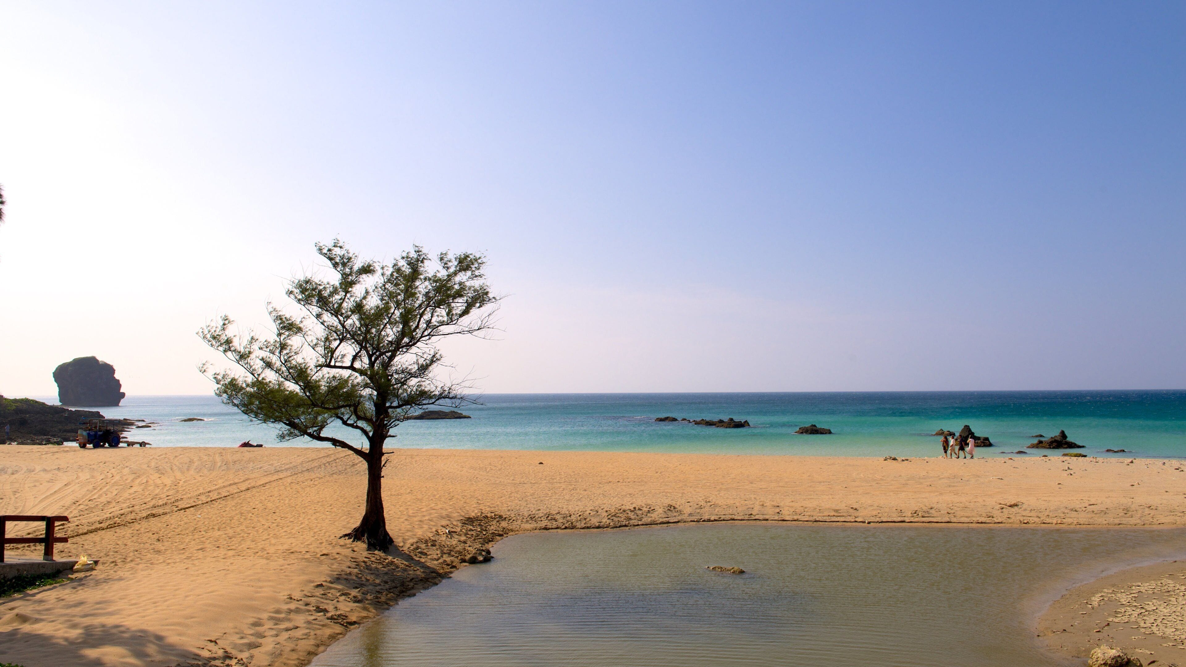 Kenting Nationalpark og byder på udsigt over kystområde og en strand
