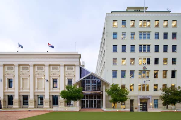 ウエリントン タウン ホール 表示 行政建造物 と 遺跡