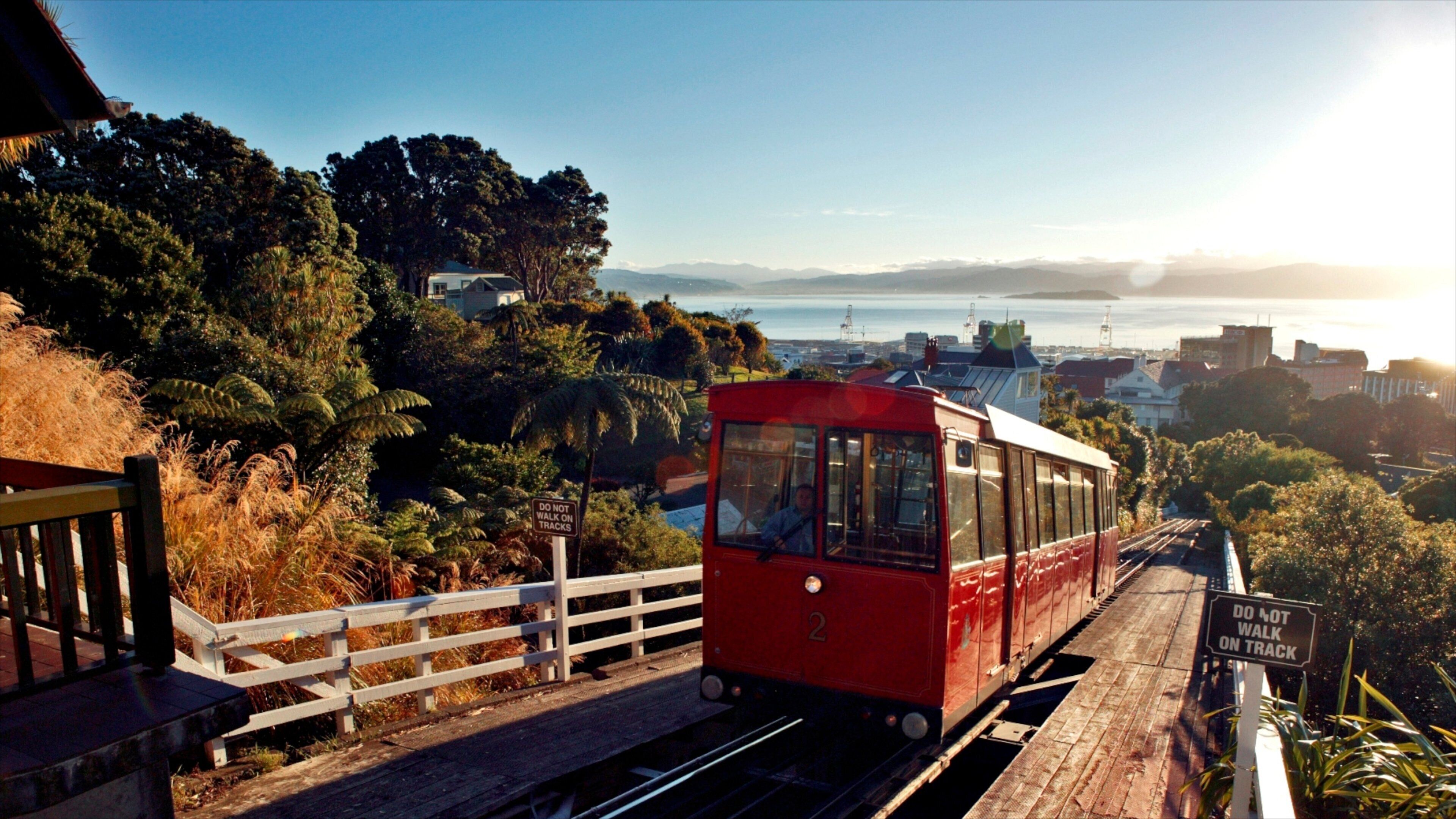 Wellington Cable Car featuring railway items