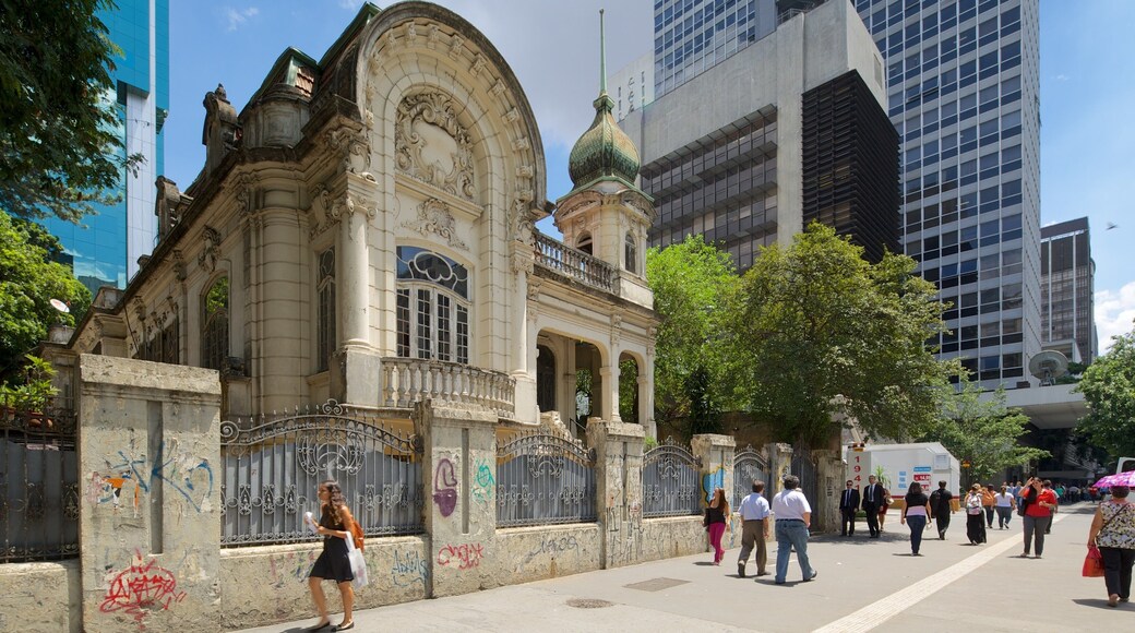 Avenida Paulista mostrando architettura d\'epoca