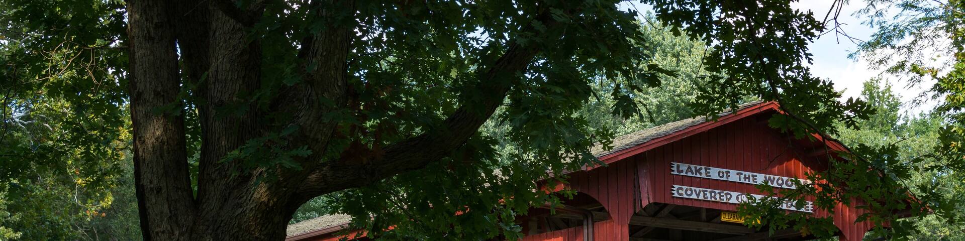 Lake of the Woods Covered Bridge on a Summer afternoon. Mahomet, Illinois, USA