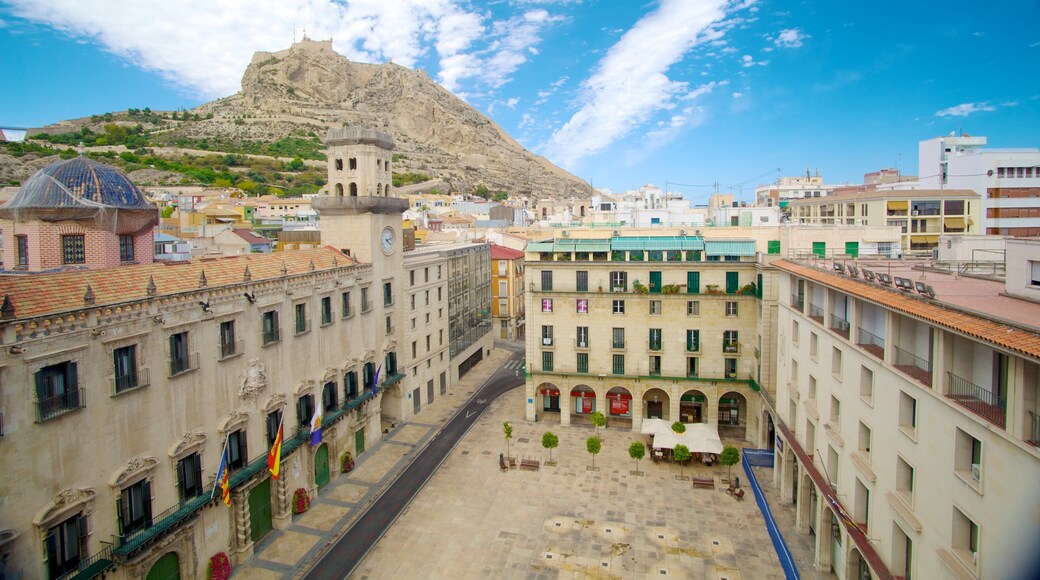 Alicante City Centre which includes heritage architecture and heritage elements