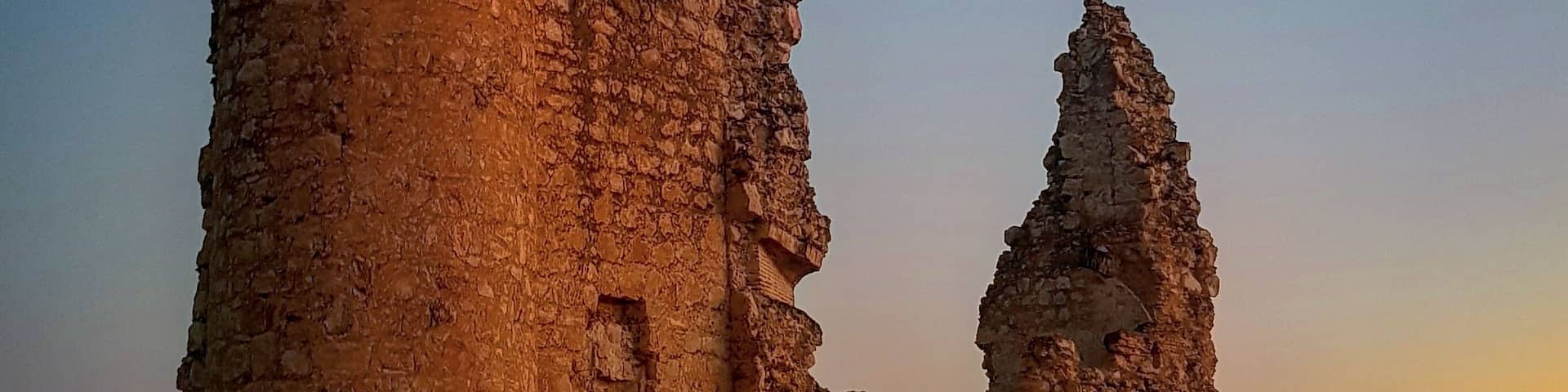 The ruin Castle
#swingpiano #nature #ontheroad #phototravel #naturephotography #architecture #summer