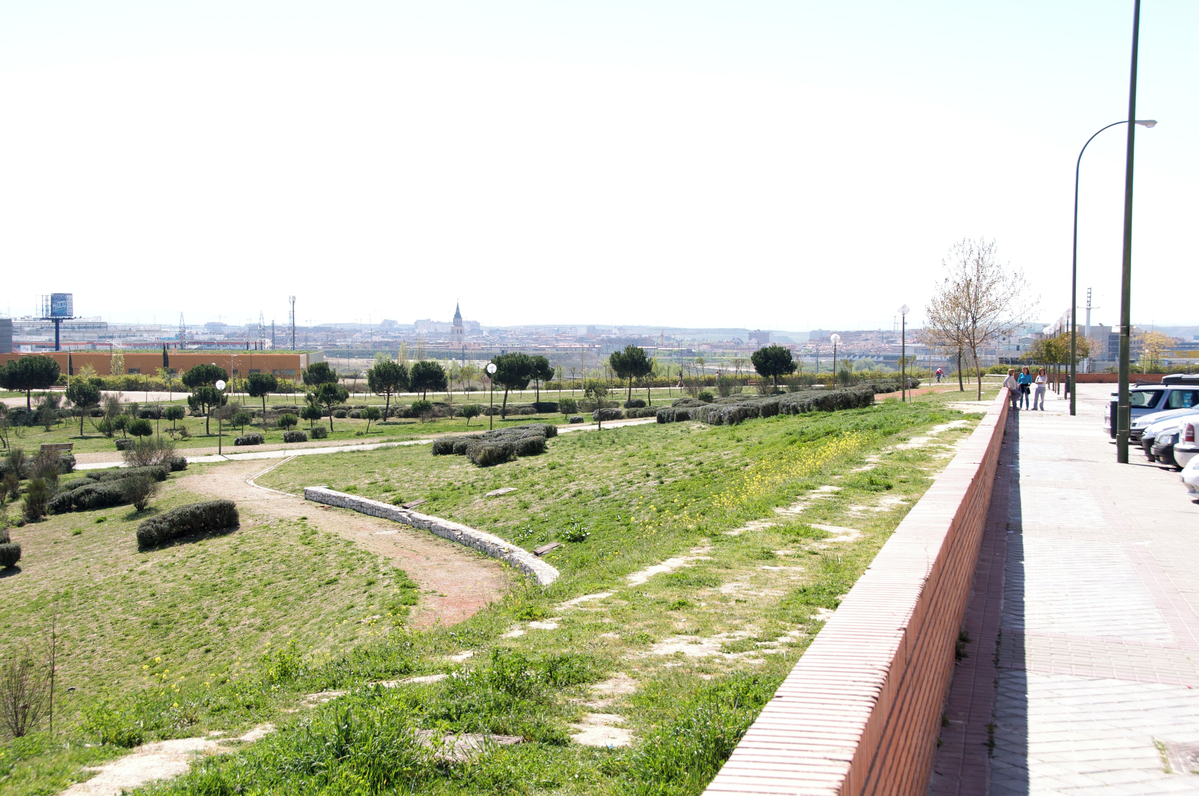 Panorámica de un parque de Valdebernardo