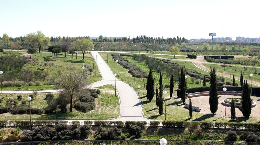 Panorámica de un parque de Valdebernardo