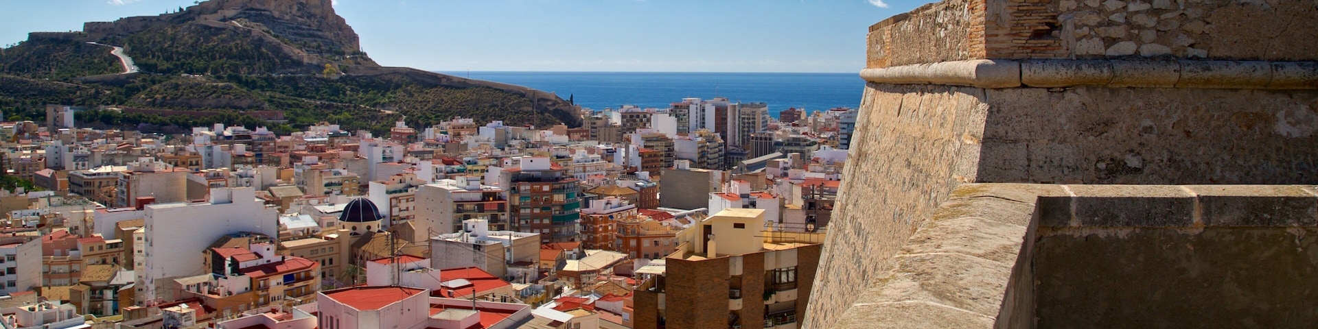 San Fernando Castle showing views, a coastal town and landscape views