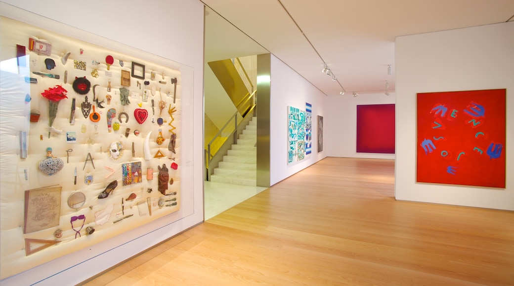 Museo de Arte Contemporáneo de Alicante ofreciendo arte y vistas de interior