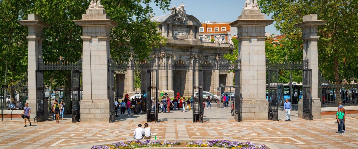 Puerta de Alcala featuring flowers, a garden and heritage elements