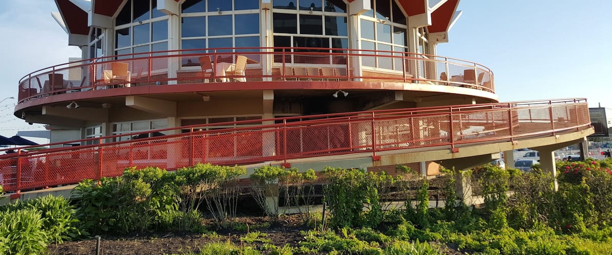 the old Howard Johnsons