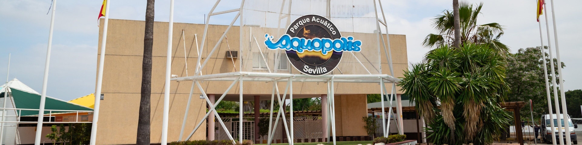 Aquopolis featuring signage