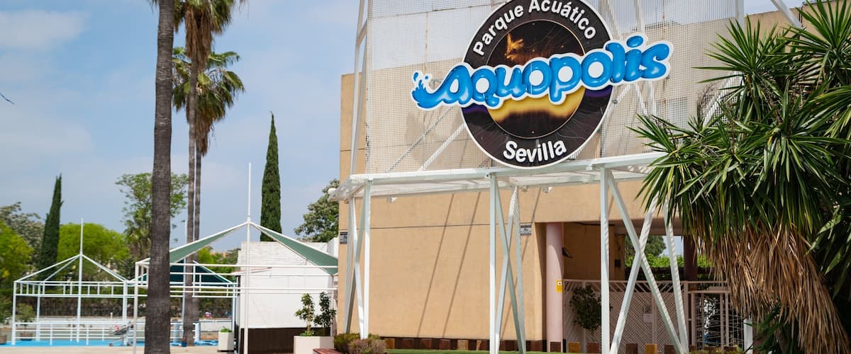 Aquopolis which includes signage