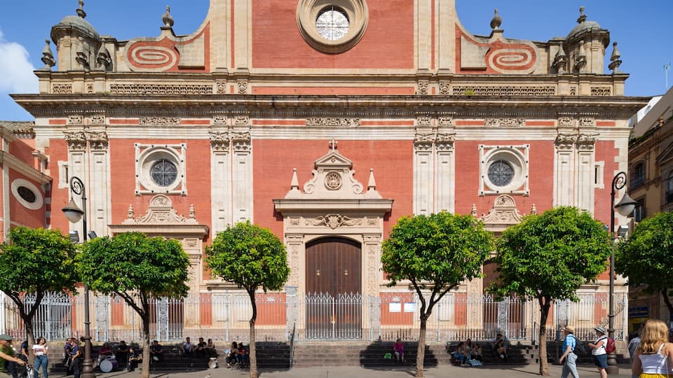 Salvador Church showing heritage architecture
