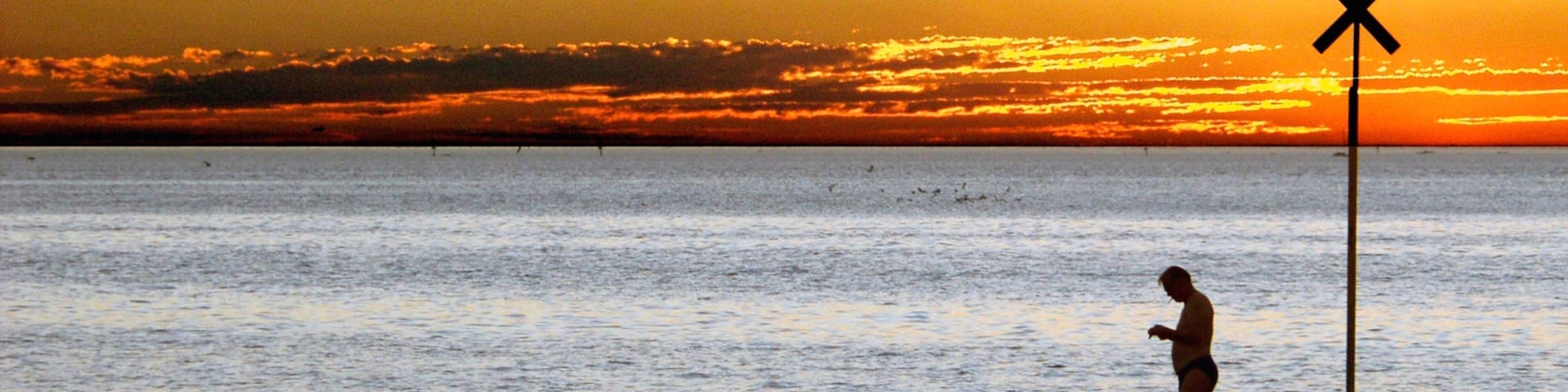 St. Kilda Beach das einen Landschaften, Sonnenuntergang und allgemeine KĂŒstenansicht