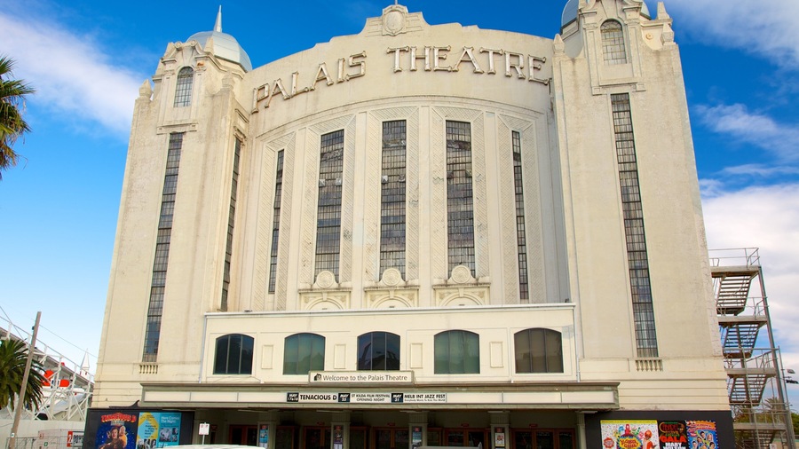 The exterior of the Palais Theatre with a clear blue sky.