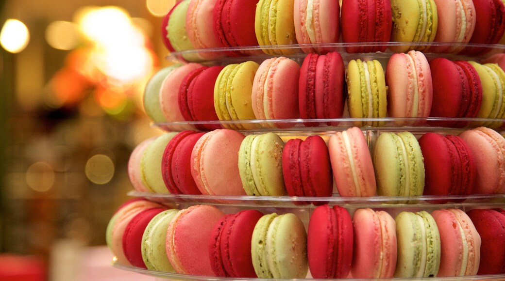 Block Arcade featuring food