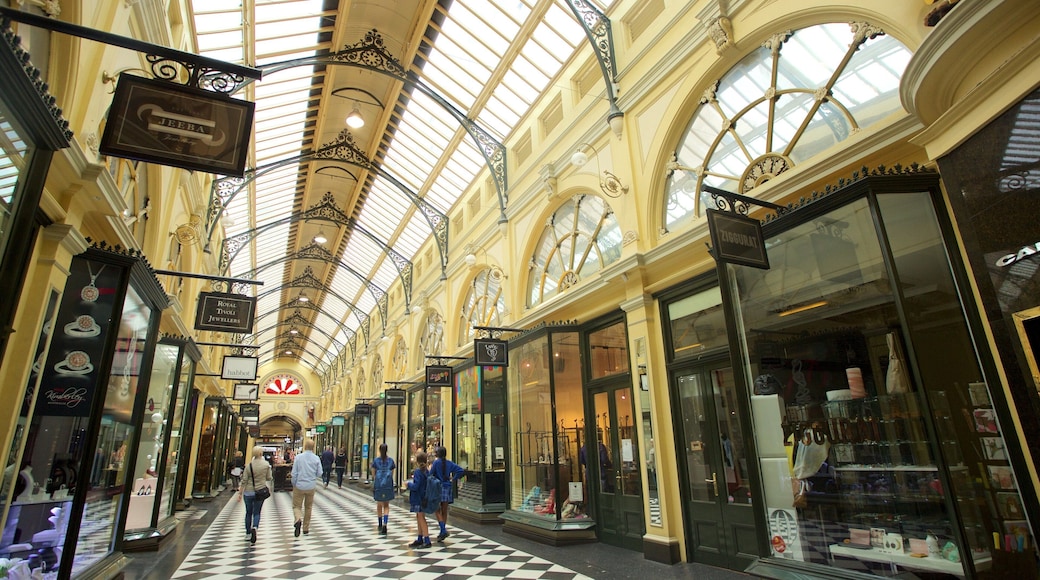 ロイヤル アーケード 表示 ショッピング と 屋内の眺め