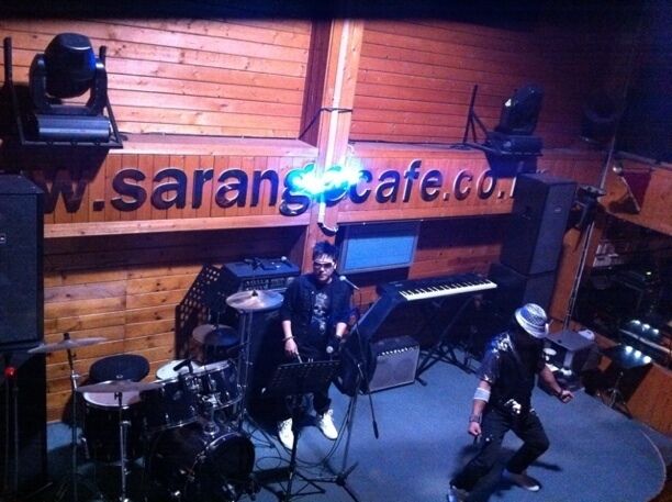 늘사랑 까페. 
Live Cafe Neulsarang. 