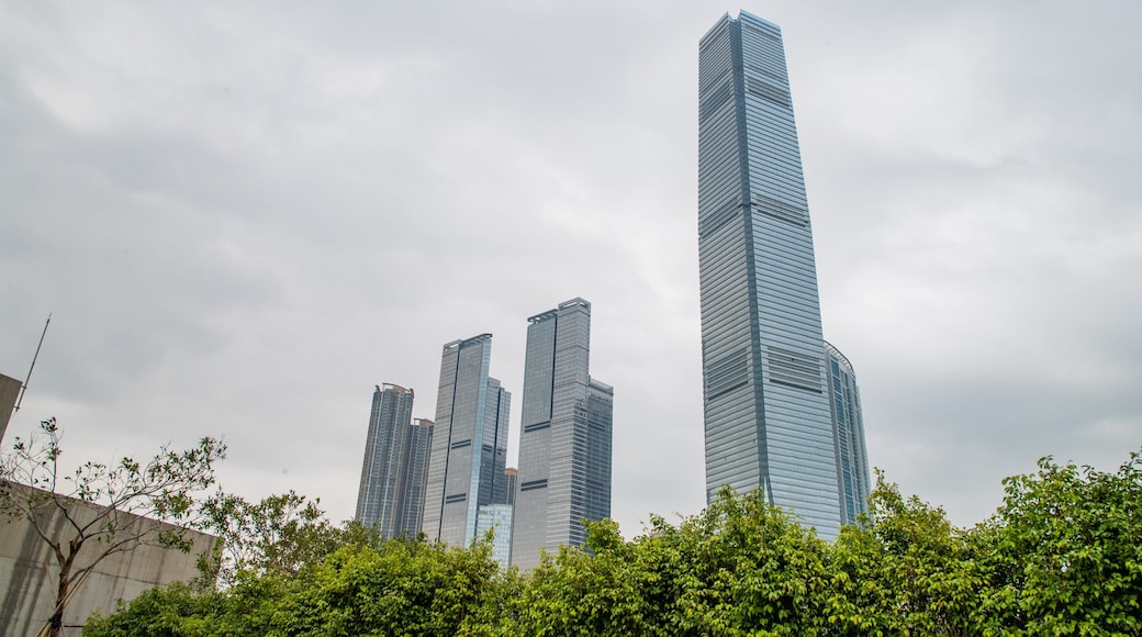 International Commerce Centre showing a city and a high rise building