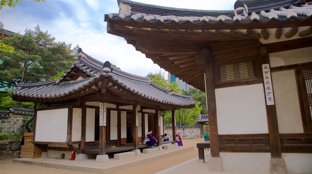 Namsangol Hanok Village featuring heritage elements
