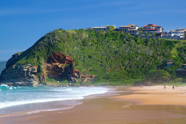 ゲリバ ビーチ どの含み 砂浜, 海岸沿いの町 と 海岸線の眺め