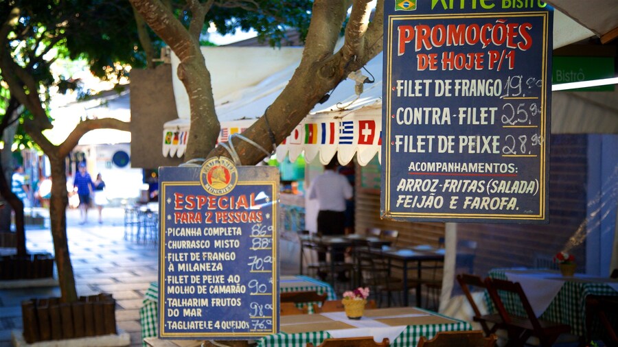Rua das Pedras showing signage