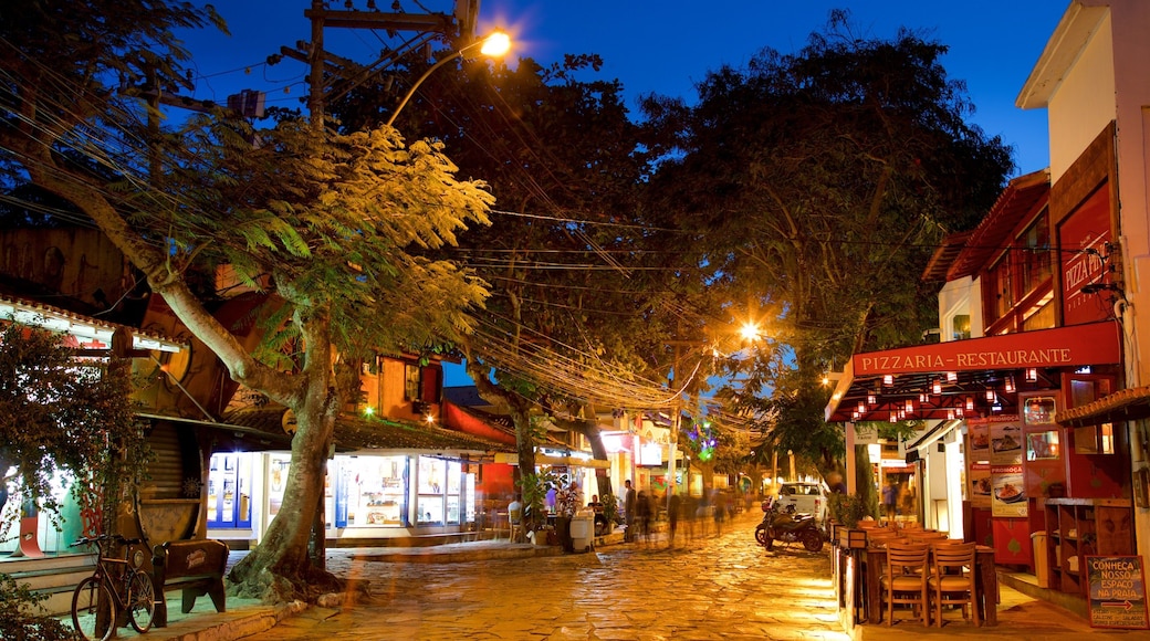 Rua das Pedras showing night scenes and a small town or village