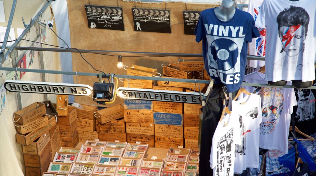 Old Spitalfields Market 设有 時尚, 市場 和 指示牌