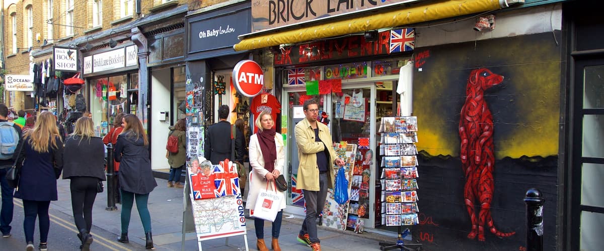 London featuring signage, street scenes and markets