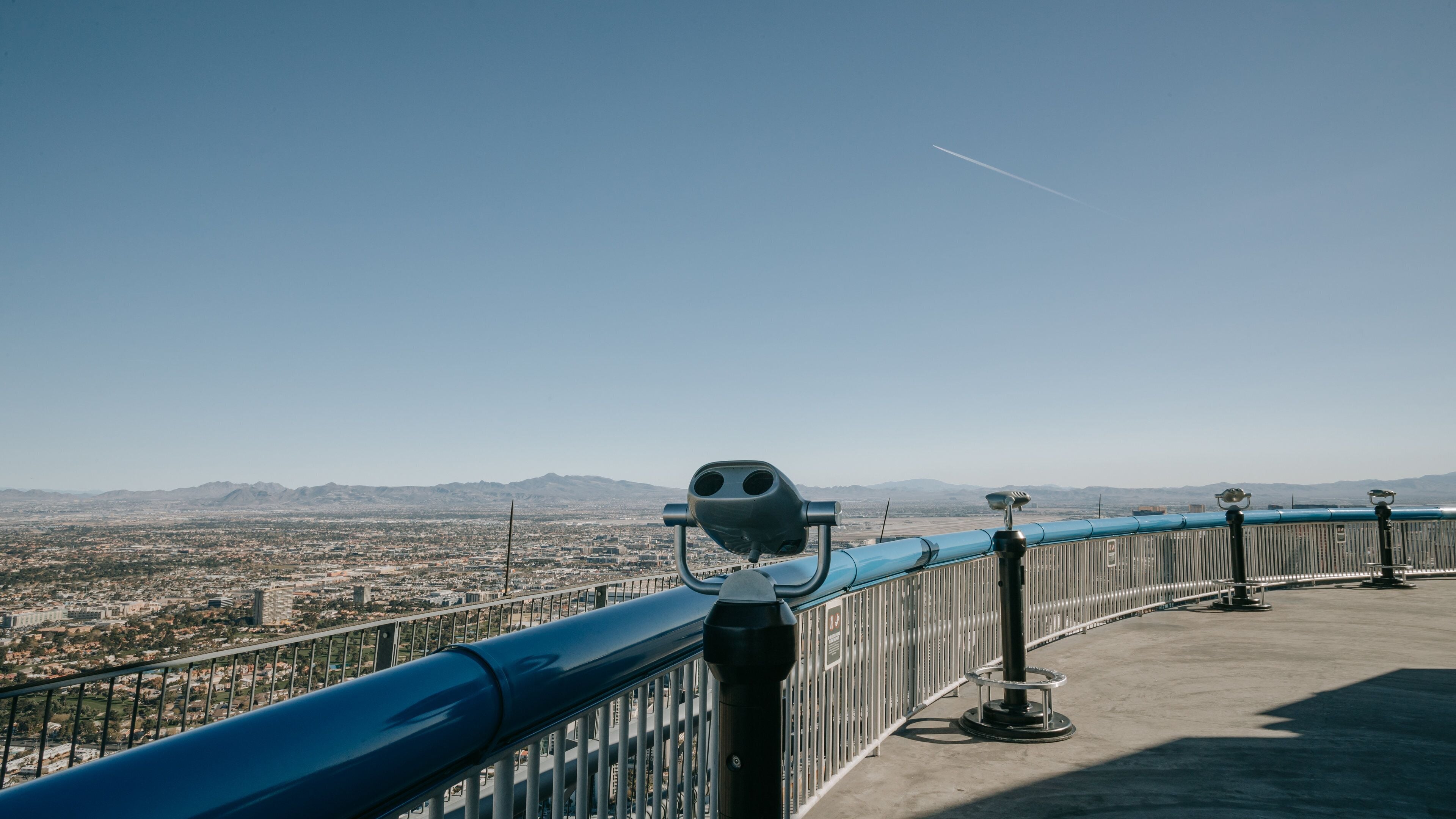 Stratosphere Tower showing views