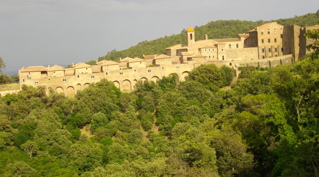 This building is classé au titre des Monuments Historiques. It is indexed in the Base Mérimée, a database of architectural heritage maintained by the French Ministry of Culture, under the reference PA00081578 .