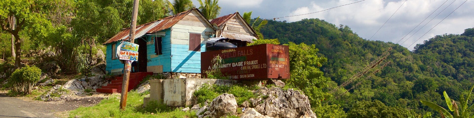 Lucea which includes a house and tranquil scenes