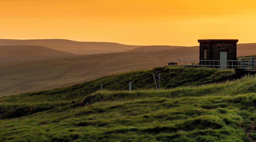 Sunset skies over the moors! Great views over the whole of Rochdale. Park on the pub next to the White Hart Pub.
#BVStrove