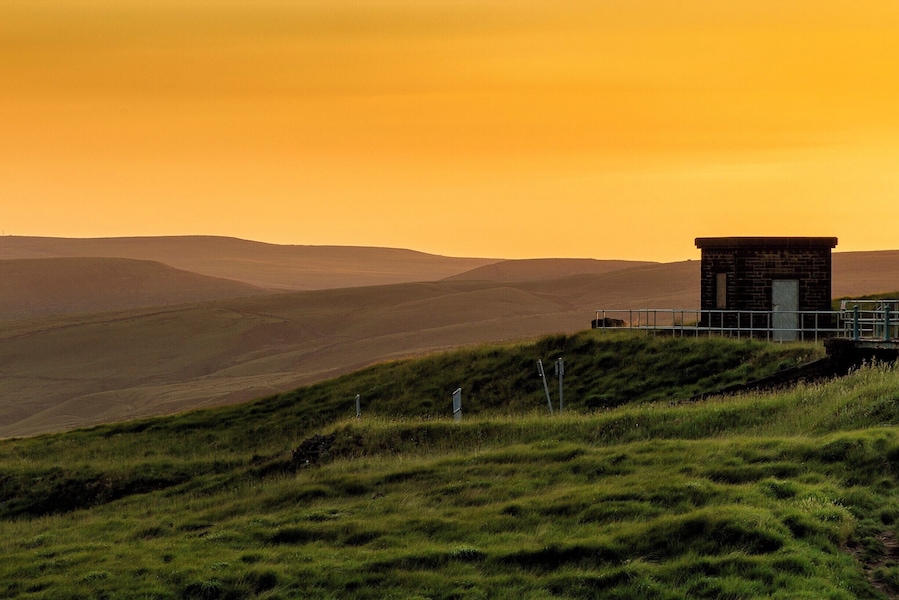 Sunset skies over the moors! Great views over the whole of Rochdale. Park on the pub next to the White Hart Pub.
#BVStrove