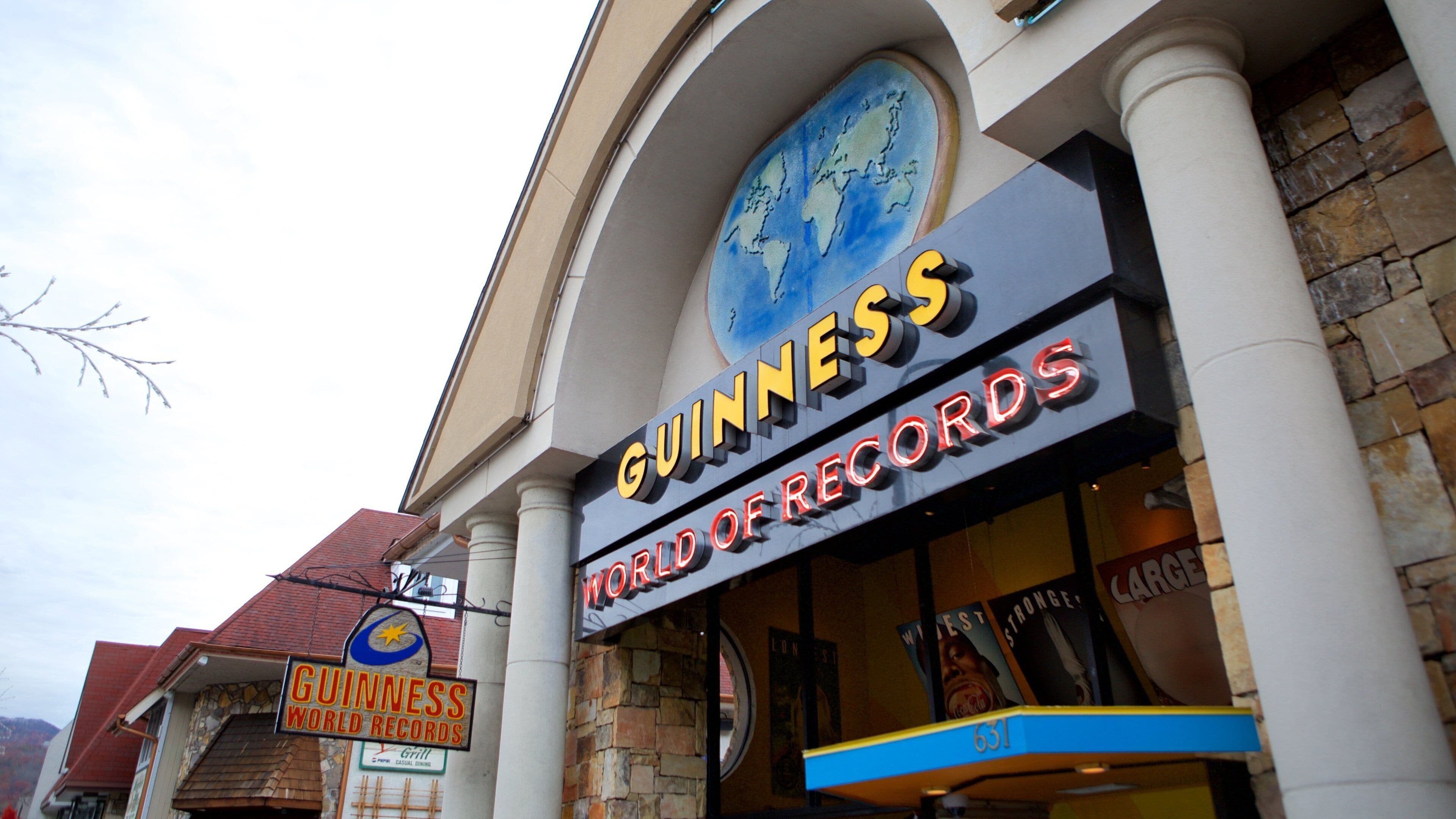 Guinness World Records Museum which includes signage