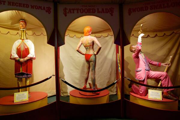 Guinness World Records Museum showing interior views