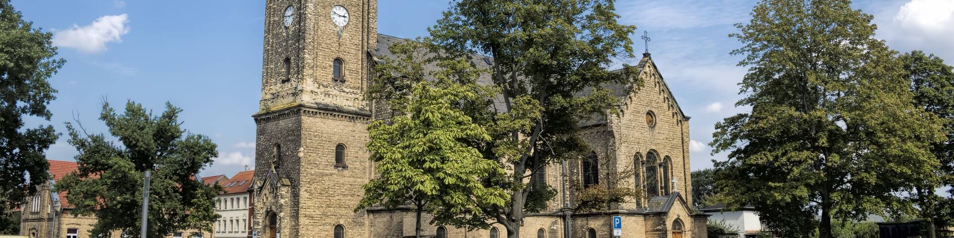 staßfurt, deutschland - kirche st. johannis im stadtviertel leopoldshall