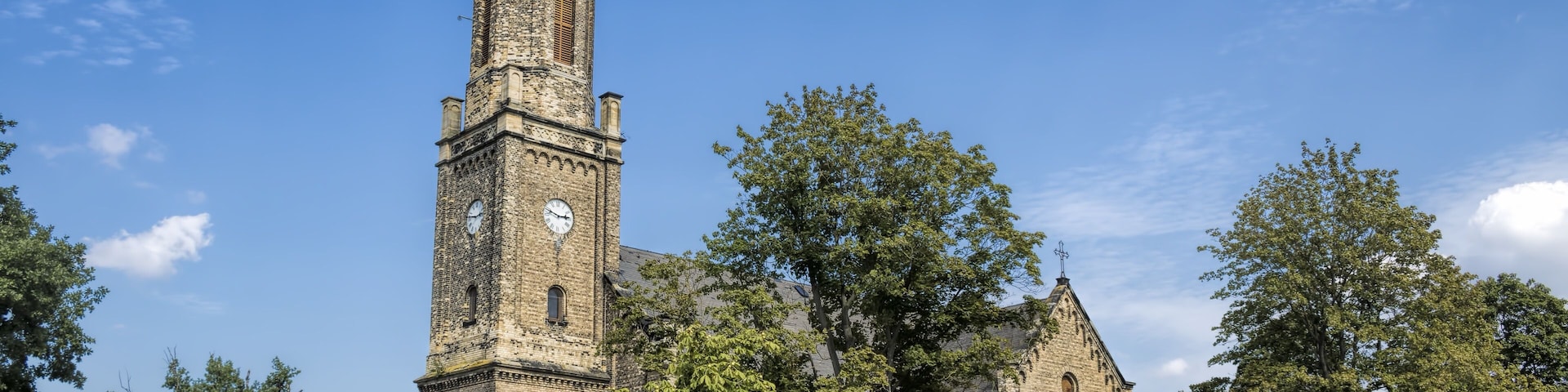 staßfurt, deutschland - kirche st. johannis im stadtviertel leopoldshall