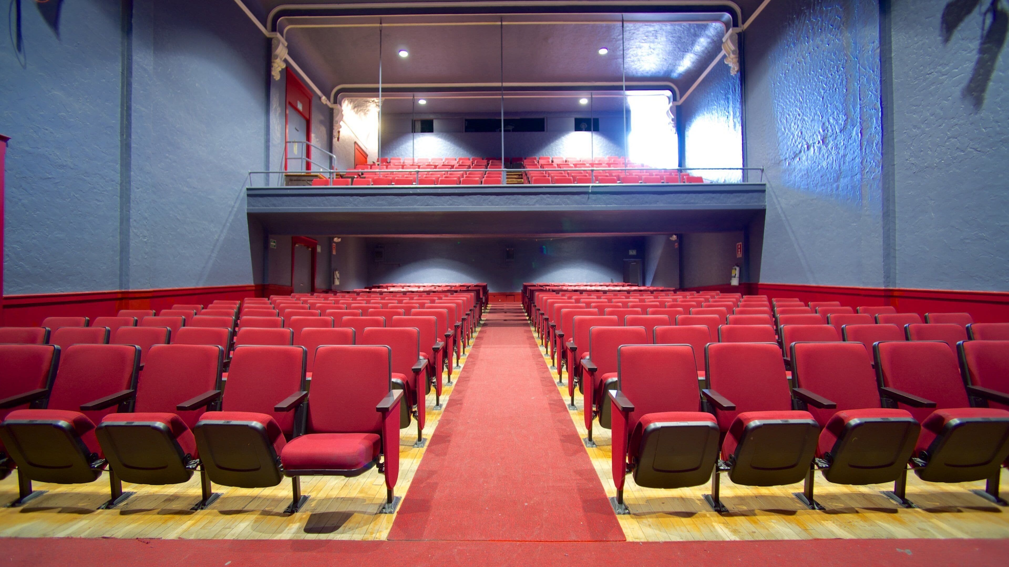 Casa de la Cultura toont interieur en theaters
