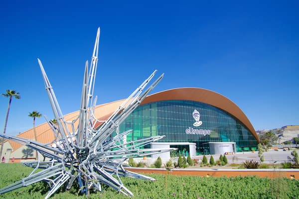 Musée interactif El Trompo de Tijuana qui includes art en plein air