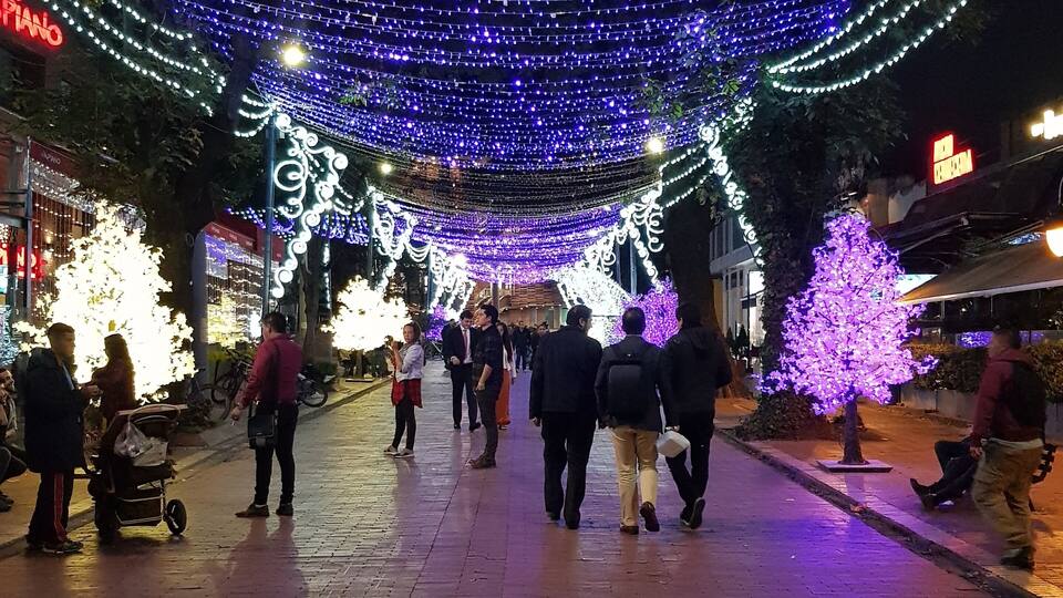 Bogota Zona T at night during Christmas time